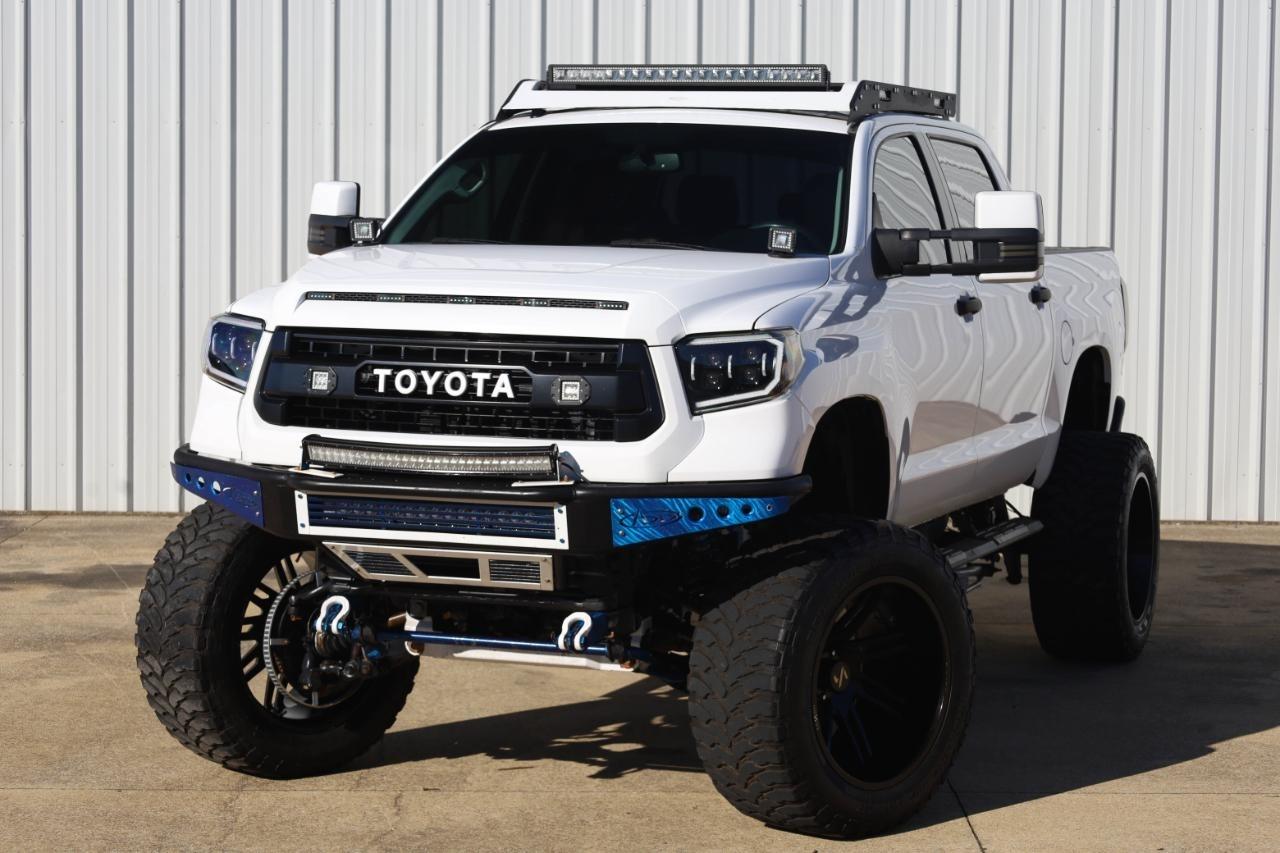 Toyota Tundra 4WD TRD Pro CrewMax 5.5' Bed 5.7L FFV (Natl) 2017