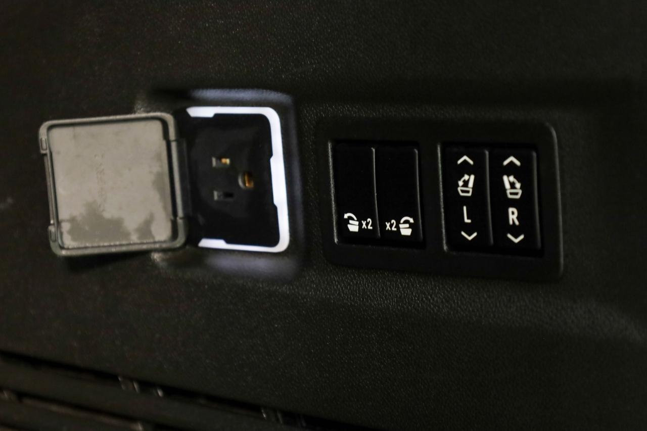 GMC Yukon XL 2WD 4dr SLT 2022