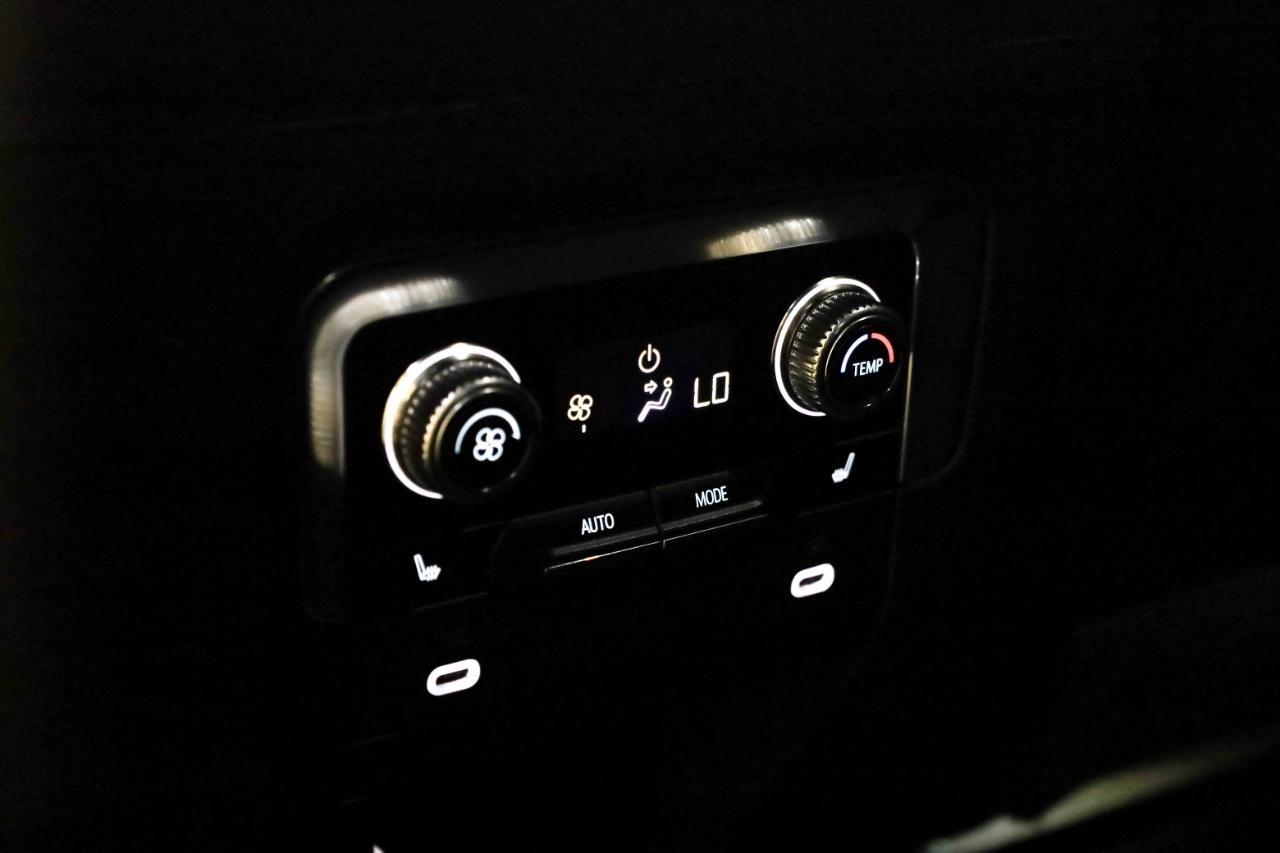 GMC Yukon XL 2WD 4dr SLT 2022