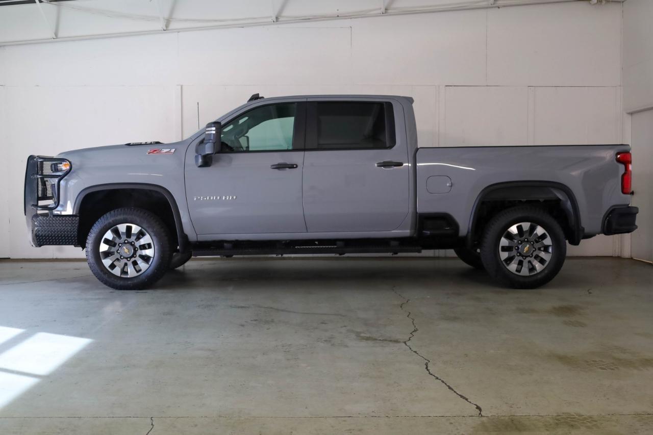 Chevrolet Silverado 2500HD 4WD Crew Cab 159" Custom 2024