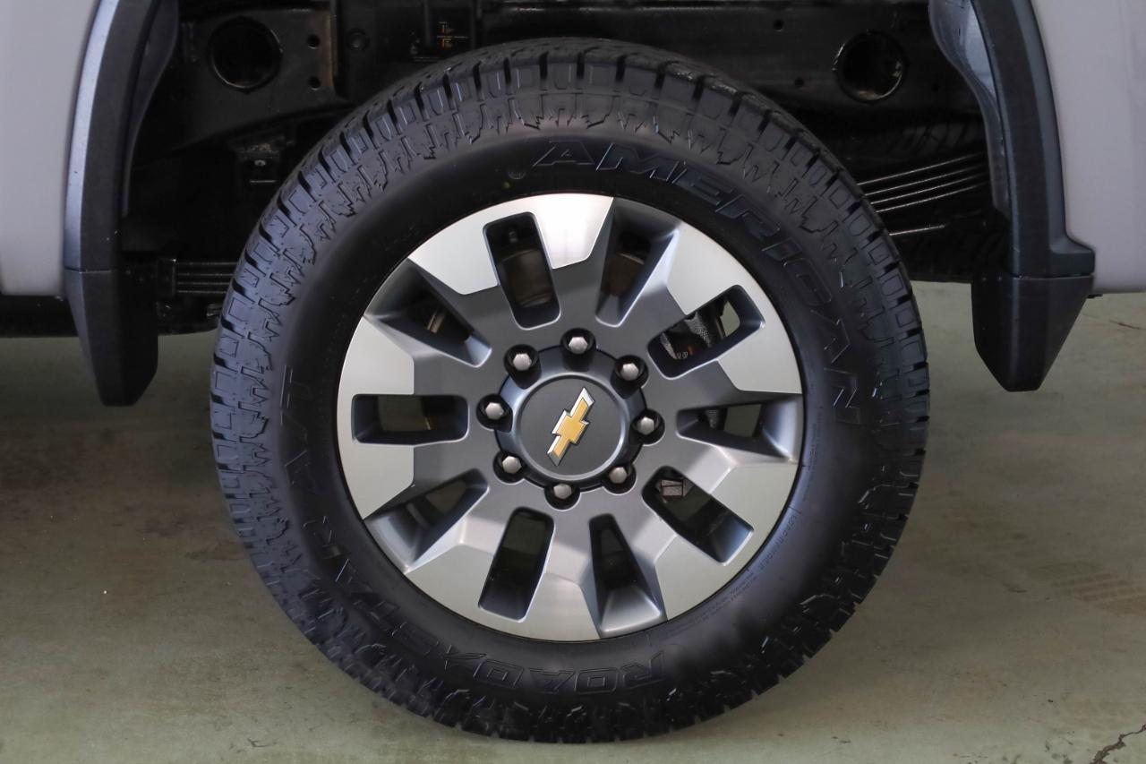 Chevrolet Silverado 2500HD 4WD Crew Cab 159" Custom 2024