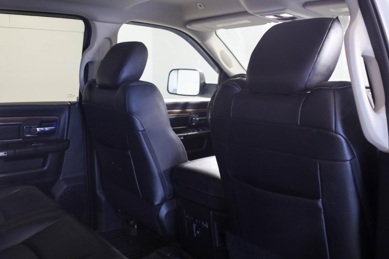 RAM 2500 Laramie 4x4 Mega Cab 6'4" Box 2017