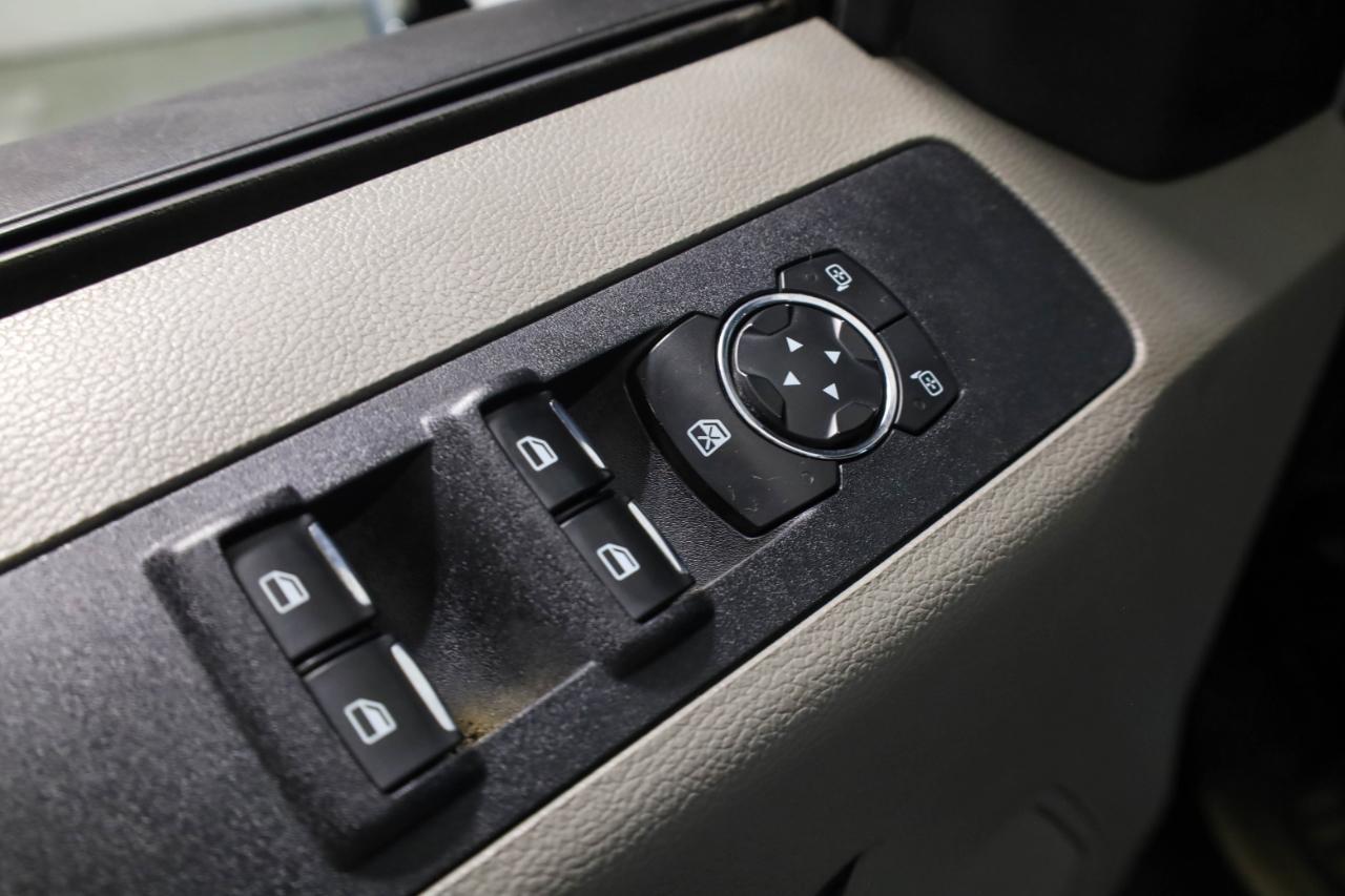Ford Super Duty F-250 SRW King Ranch 4WD Crew Cab 8' Box 2019