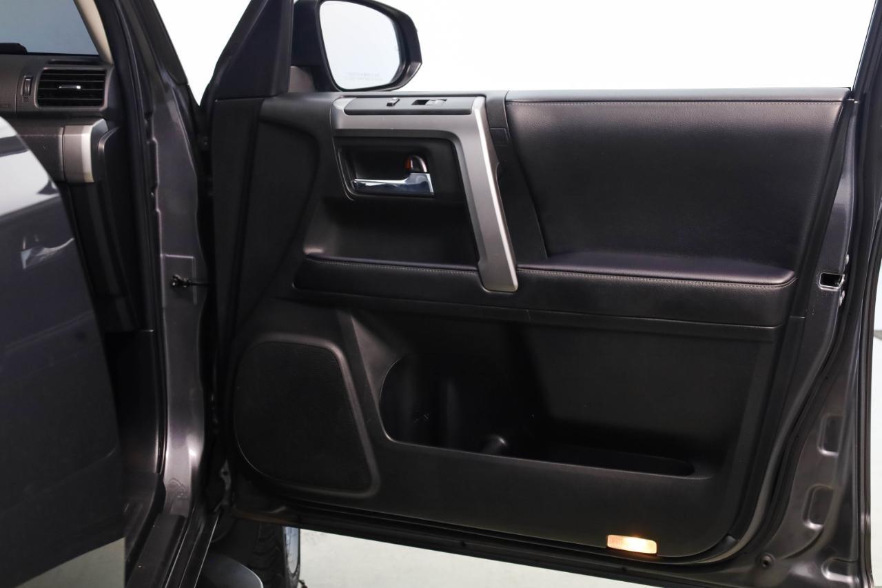 Toyota 4Runner SR5 Premium 4WD (Natl) 2022