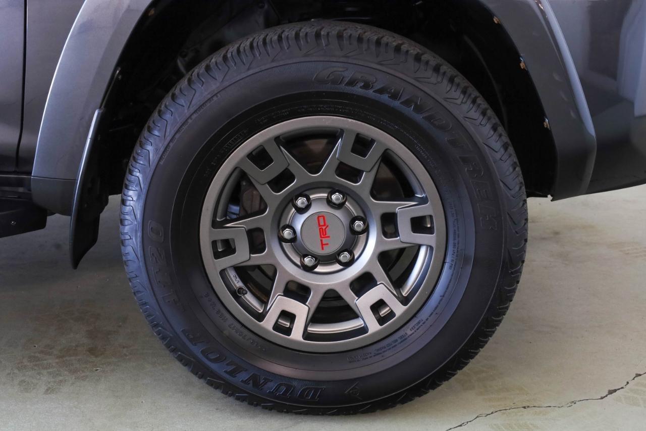 Toyota 4Runner SR5 Premium 4WD (Natl) 2022
