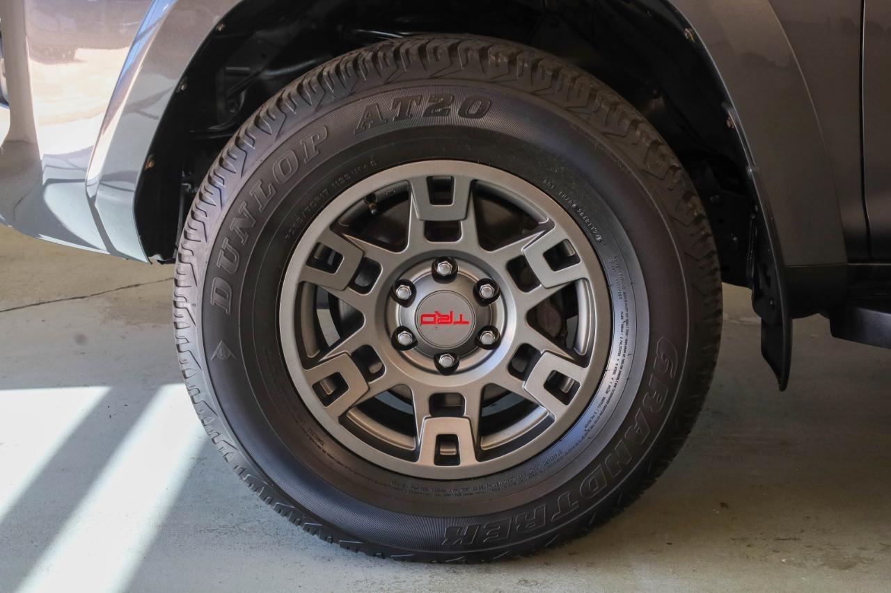Toyota 4Runner SR5 Premium 4WD (Natl) 2022