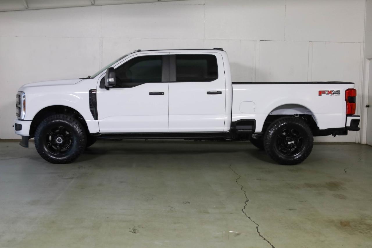 Ford Super Duty F-250 SRW King Ranch 4WD Crew Cab 8' Box 2025