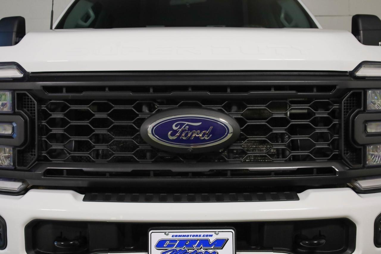 Ford Super Duty F-250 SRW King Ranch 4WD Crew Cab 8' Box 2025