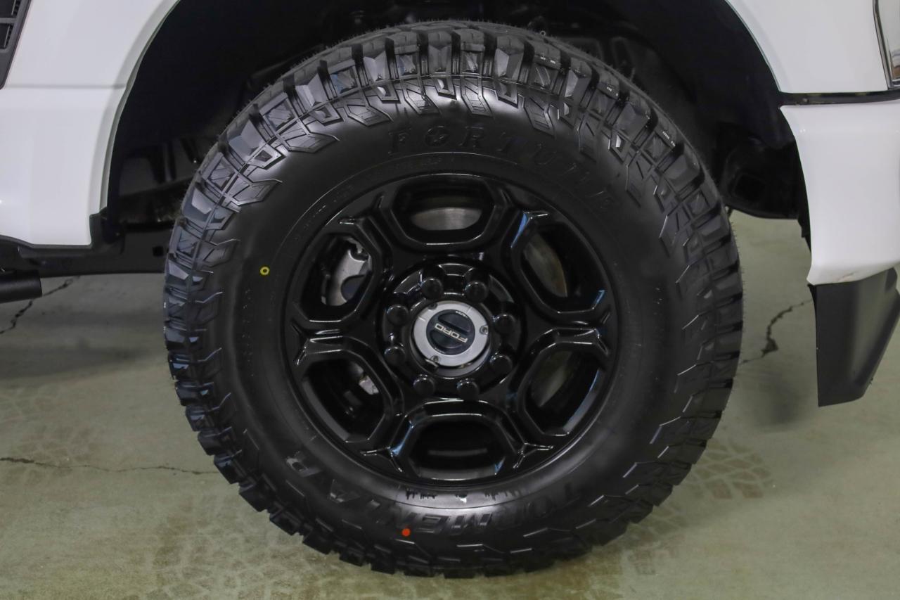 Ford Super Duty F-250 SRW King Ranch 4WD Crew Cab 8' Box 2025