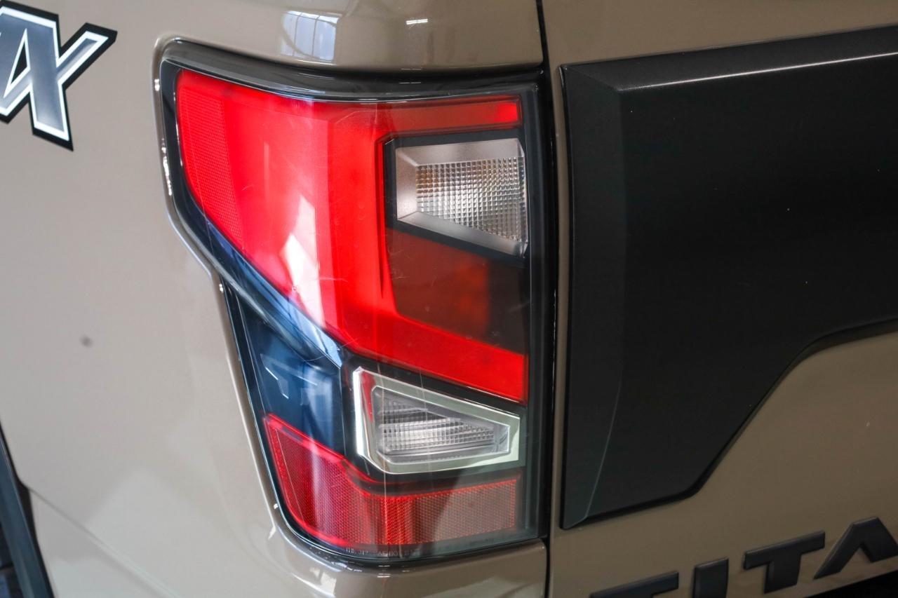 Nissan Titan 4x4 Crew Cab PRO-4X 2020