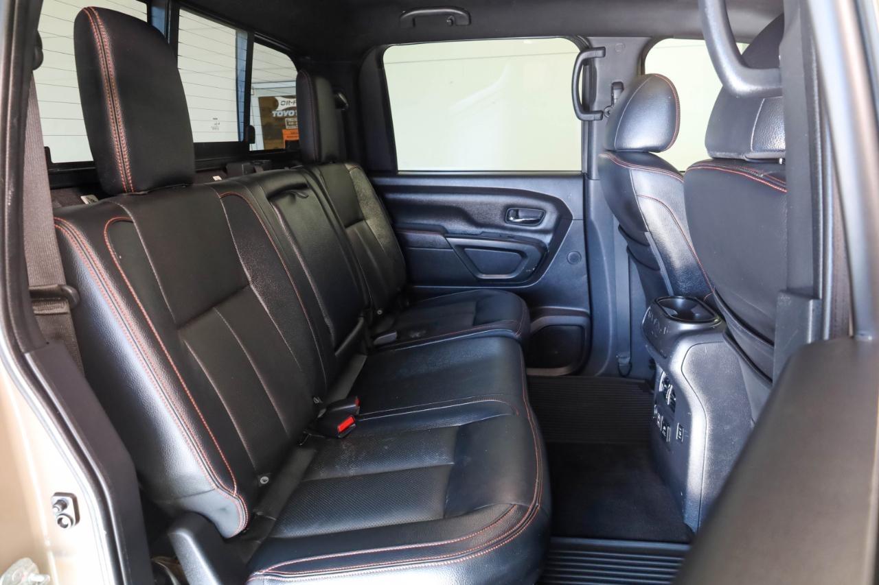Nissan Titan 4x4 Crew Cab PRO-4X 2020