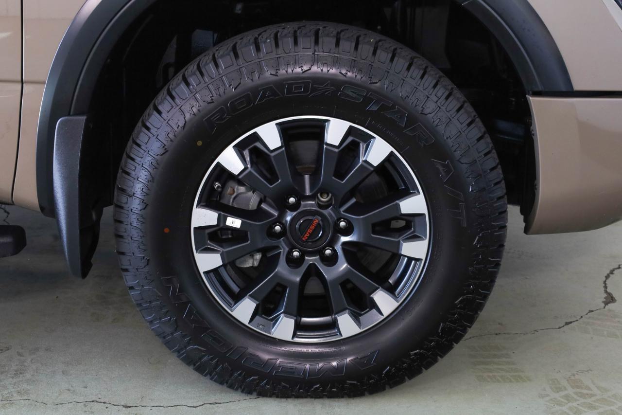 Nissan Titan 4x4 Crew Cab PRO-4X 2020