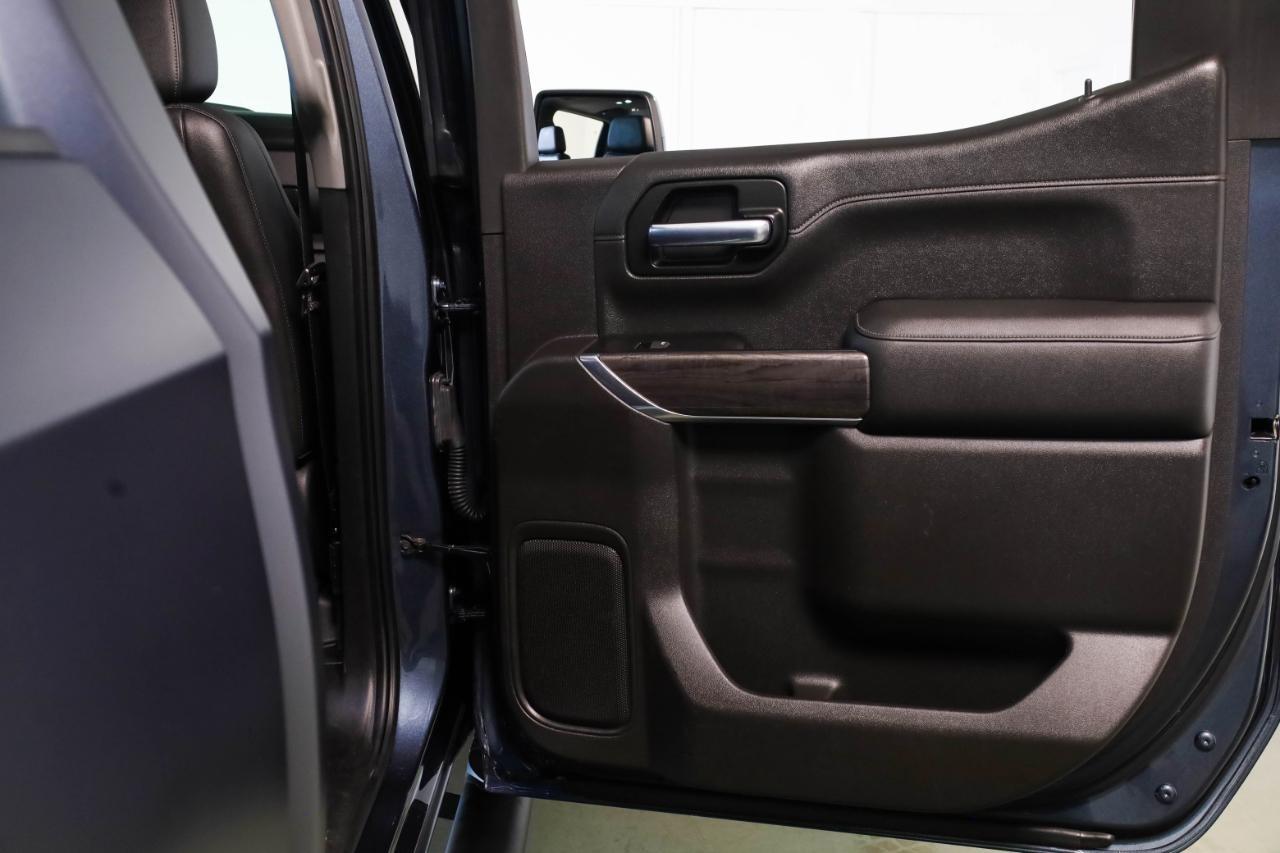 Chevrolet Silverado 1500 4WD Crew Cab 147" LTZ 2019