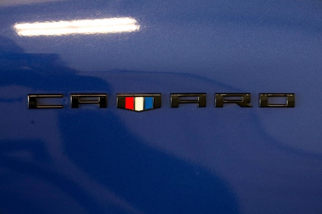 Chevrolet Camaro 2dr Cpe 2LT 2023