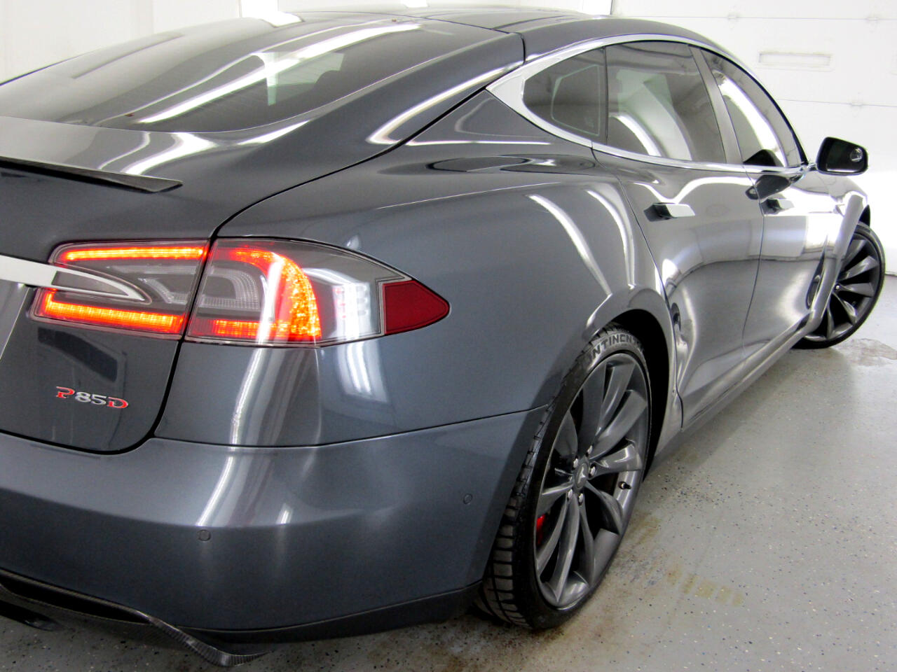 2015 Tesla Model S Base