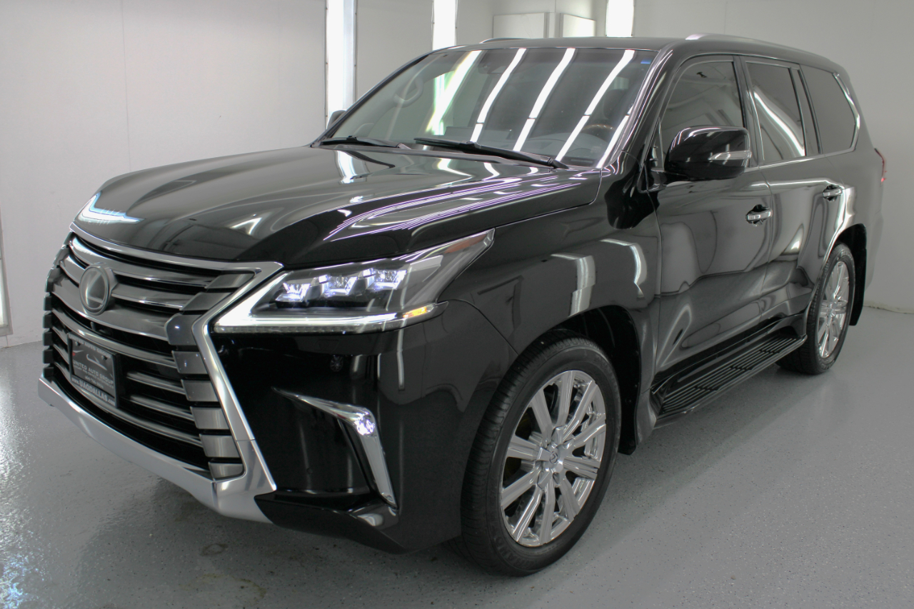 Lexus LX 570 4D SUV AWD w/3-Row 2017