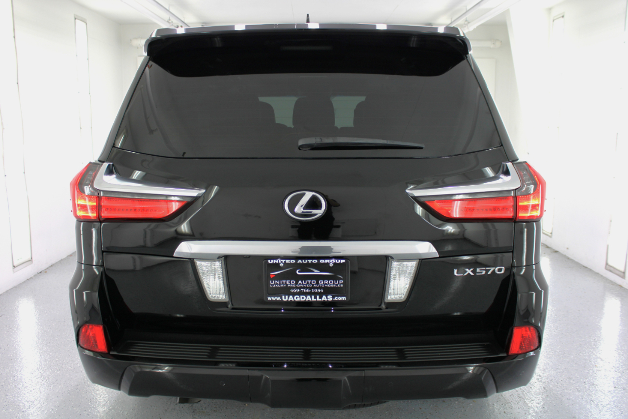 Lexus LX 570 4D SUV AWD w/3-Row 2017