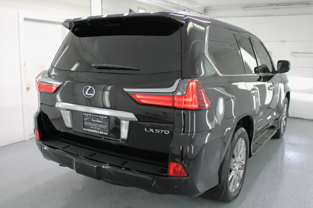 Lexus LX 570 4D SUV AWD w/3-Row 2017