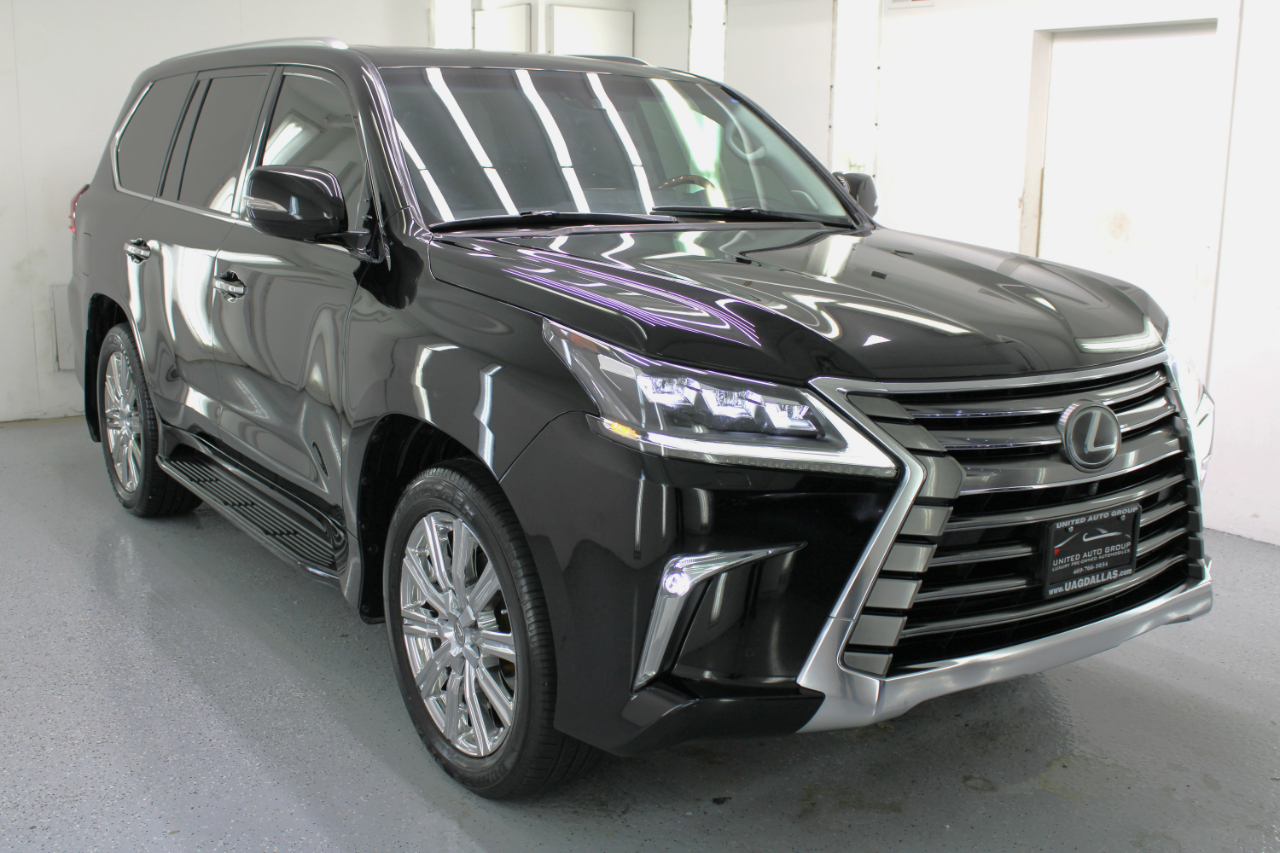 Lexus LX 570 4D SUV AWD w/3-Row 2017