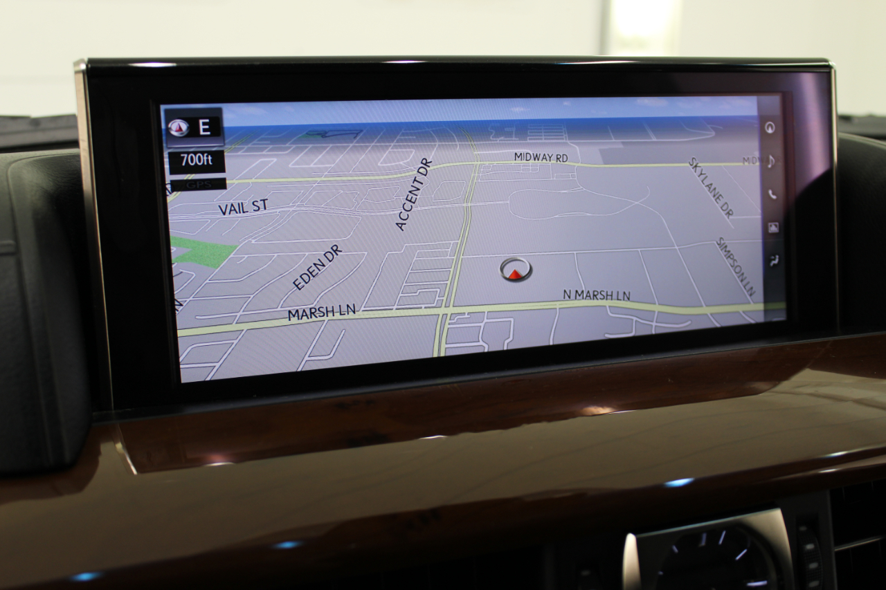 Lexus LX 570 4D SUV AWD w/3-Row 2017