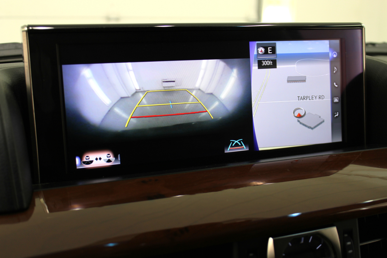 Lexus LX 570 4D SUV AWD w/3-Row 2017