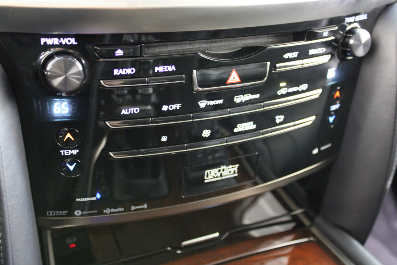 Lexus LX 570 4D SUV AWD w/3-Row 2017