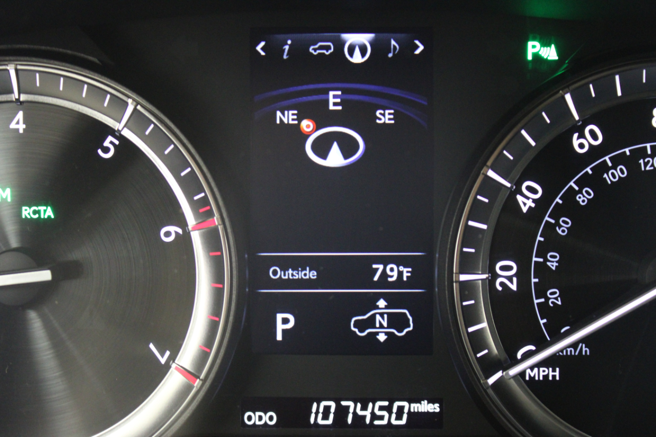 Lexus LX 570 4D SUV AWD w/3-Row 2017