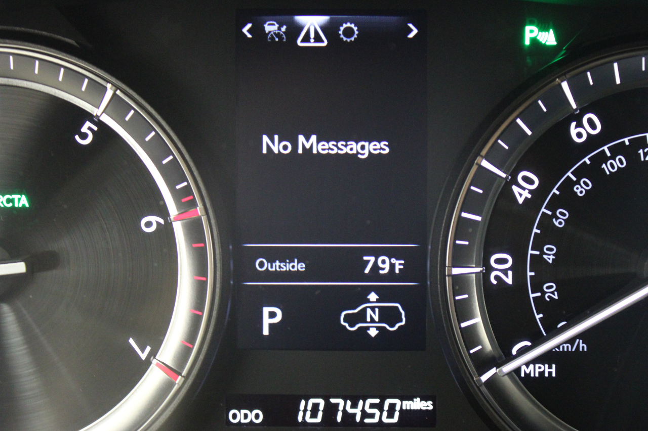 Lexus LX 570 4D SUV AWD w/3-Row 2017