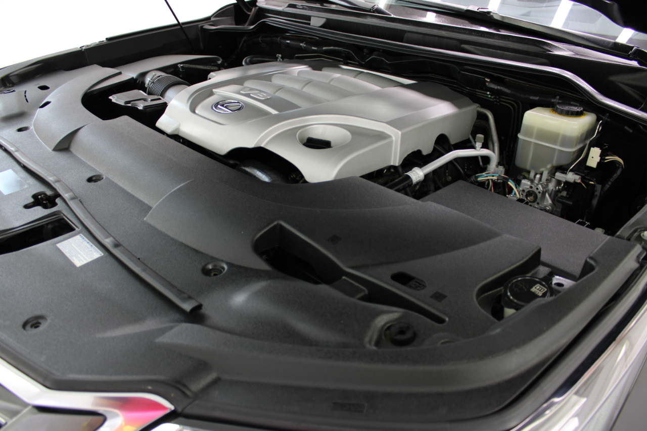 Lexus LX 570 4D SUV AWD w/3-Row 2017