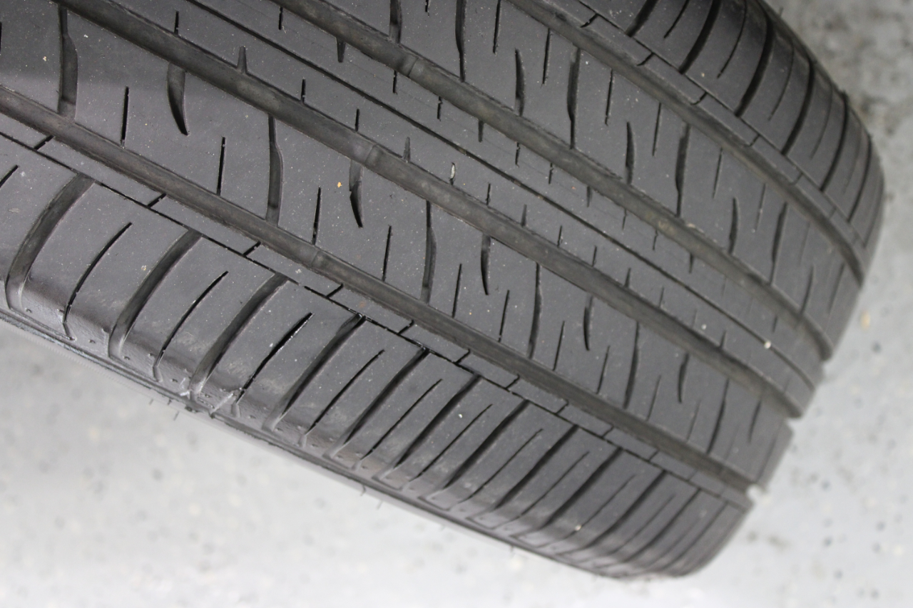 Lexus LX 570 4D SUV AWD w/3-Row 2017