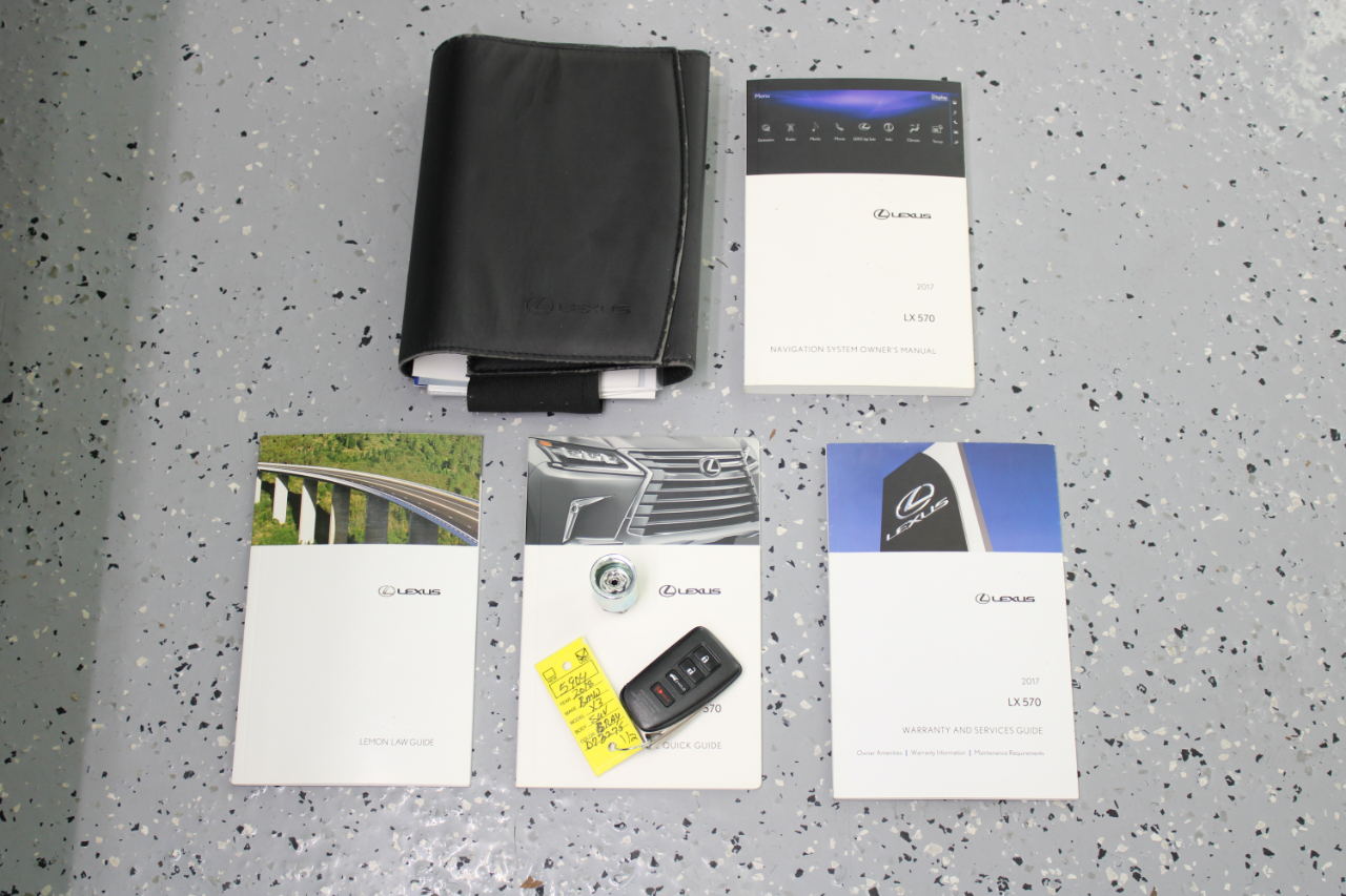 Lexus LX 570 4D SUV AWD w/3-Row 2017