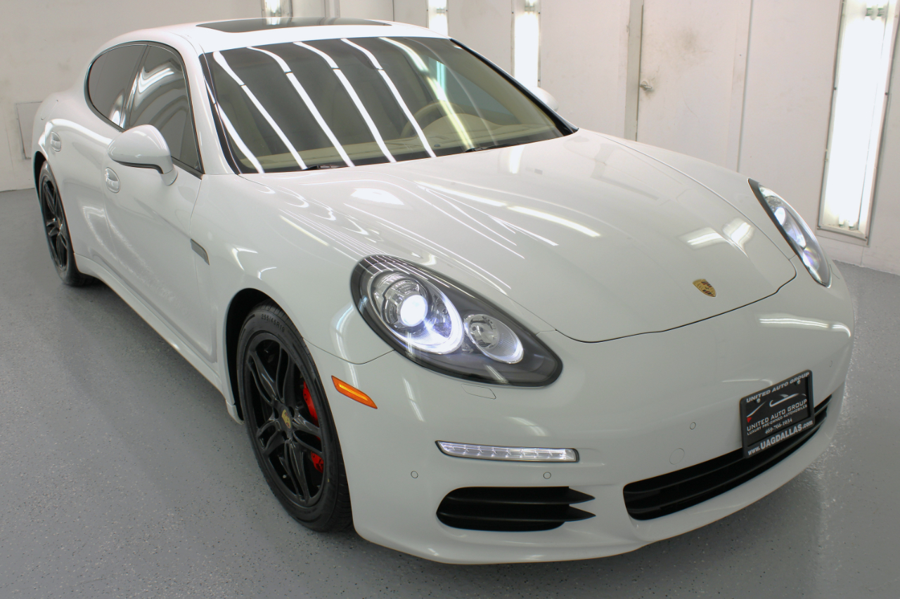 Porsche Panamera 4dr HB 2016