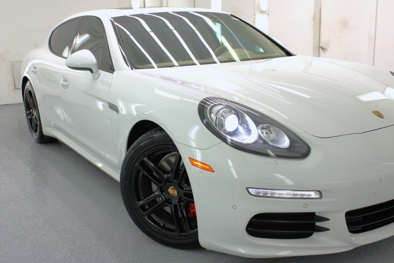 Porsche Panamera 4dr HB 2016