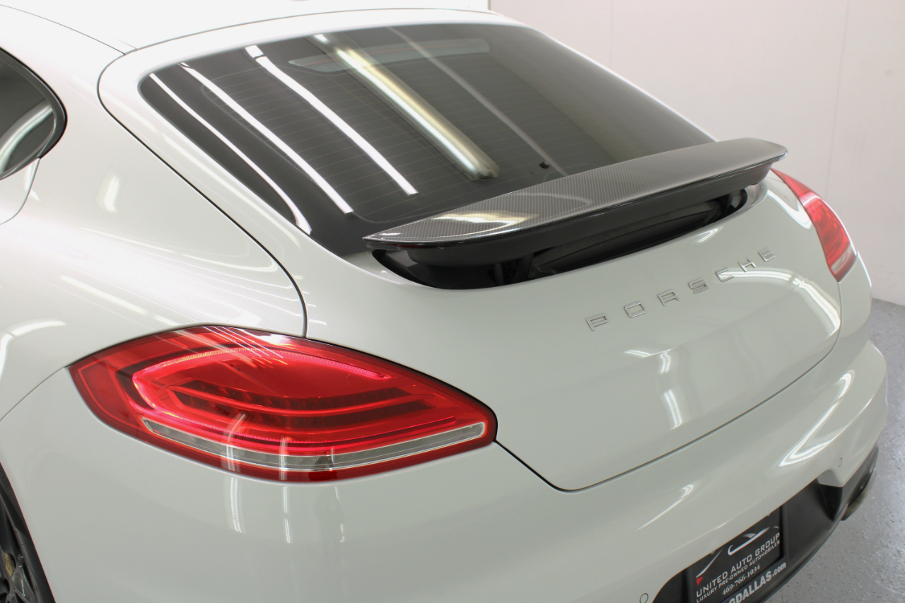 Porsche Panamera 4dr HB 2016