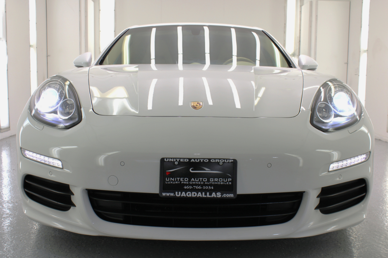 Porsche Panamera 4dr HB 2016