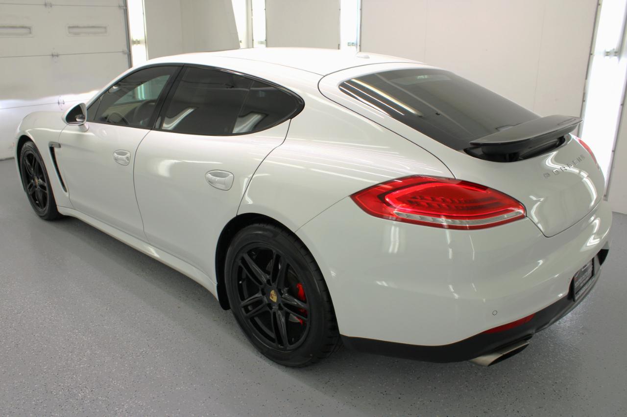 Porsche Panamera 4dr HB 2016