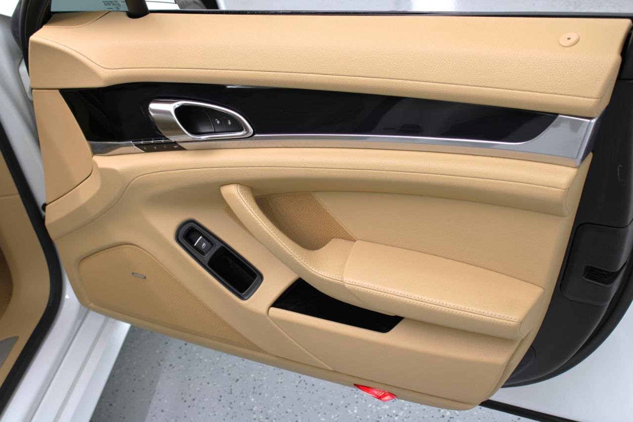 Porsche Panamera 4dr HB 2016