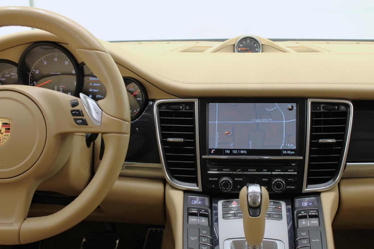 Porsche Panamera 4dr HB 2016