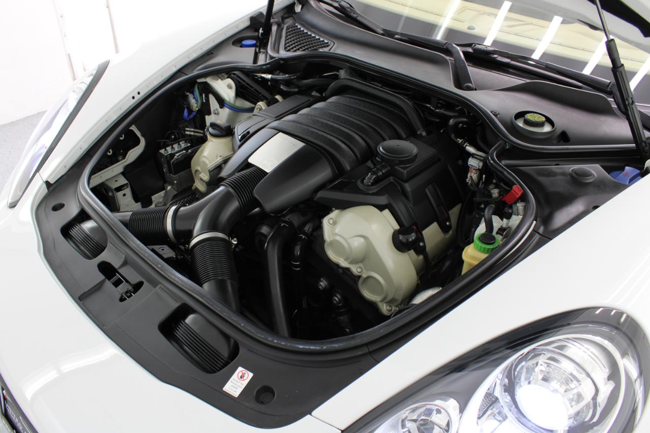 Porsche Panamera 4dr HB 2016