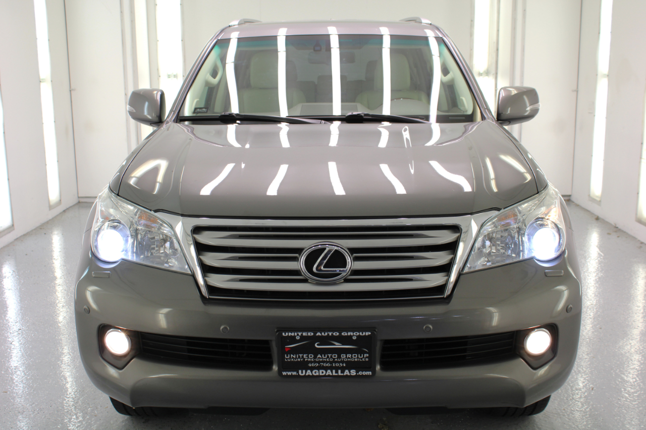 2011 Lexus GX 460 Luxury photo 3