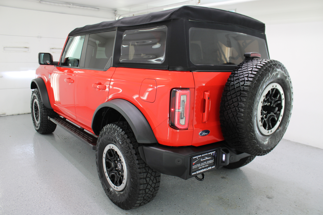 2021 Ford Bronco Outer Banks photo 5