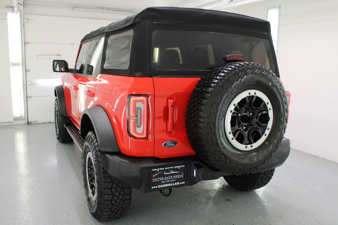 2021 Ford Bronco Outer Banks photo 6