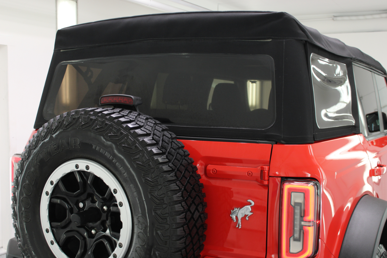 2021 Ford Bronco Outer Banks photo 18