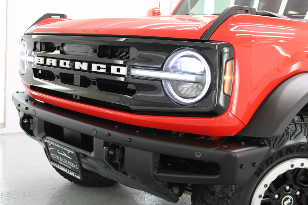 2021 Ford Bronco Outer Banks photo 20