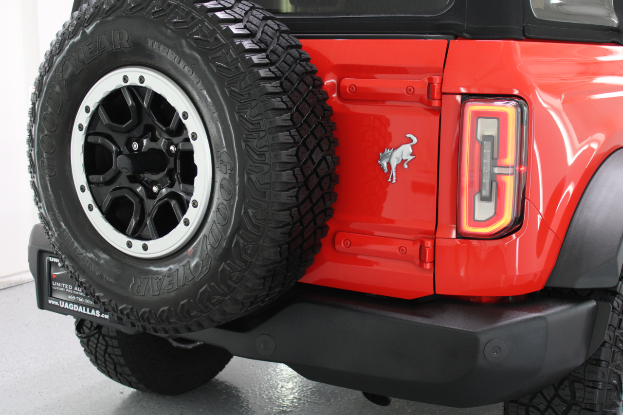 2021 Ford Bronco Outer Banks photo 22