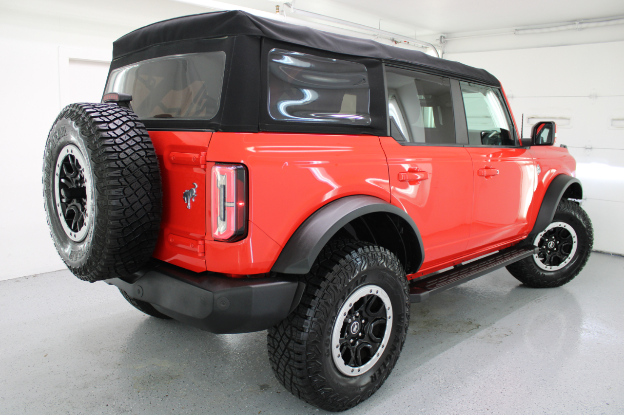 2021 Ford Bronco Outer Banks photo 27