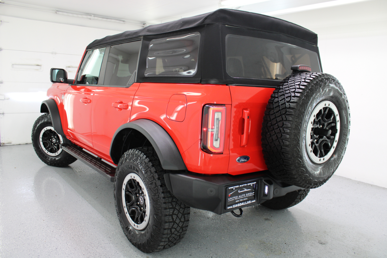 2021 Ford Bronco Outer Banks photo 28