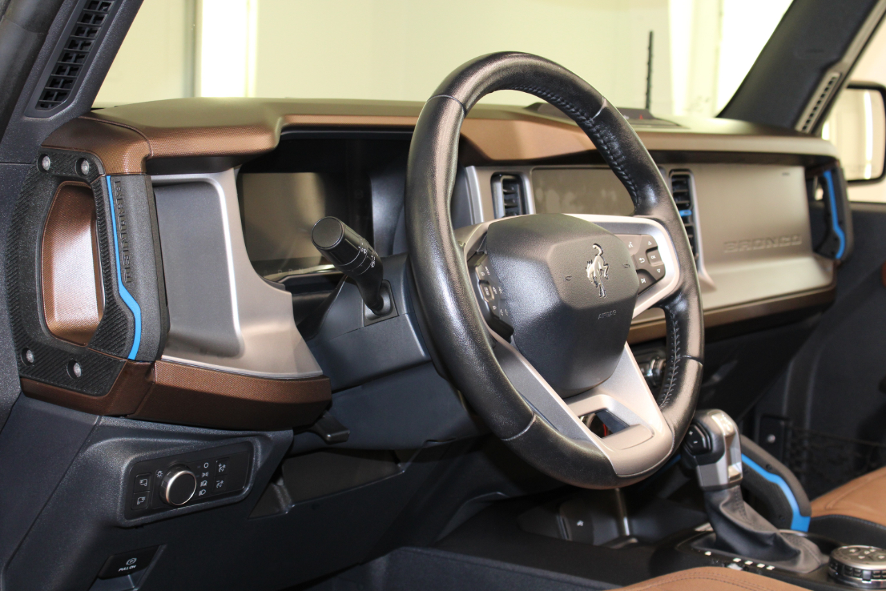2021 Ford Bronco Outer Banks photo 29