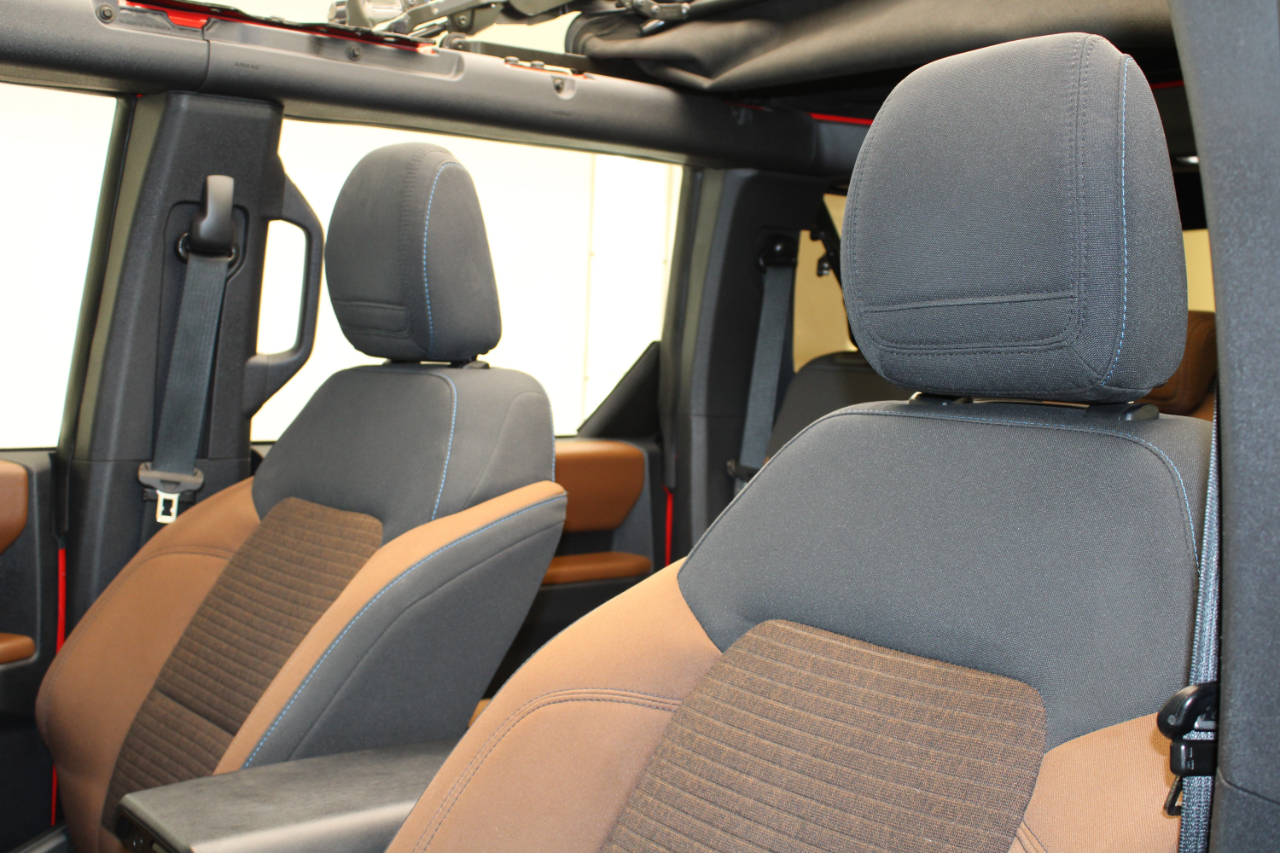 2021 Ford Bronco Outer Banks photo 31