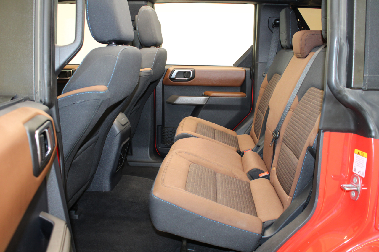 2021 Ford Bronco Outer Banks photo 34